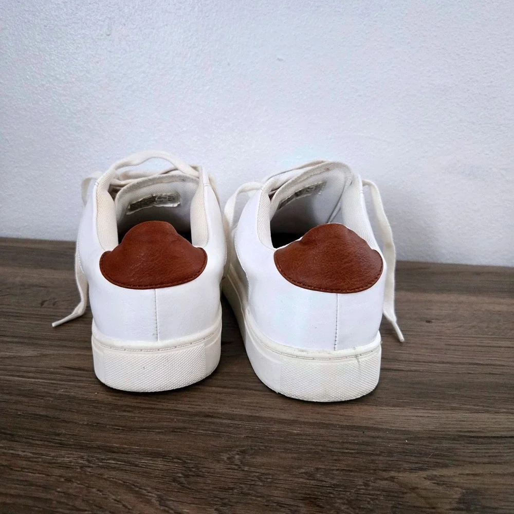 Steve Madden Finneas Mens White Low Top Sneaker Brown Heel Tab Size 9 Madden NYC - Picture 3 of 11